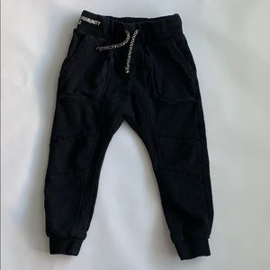 Zara Boys Black Sweatpants (Size 5)